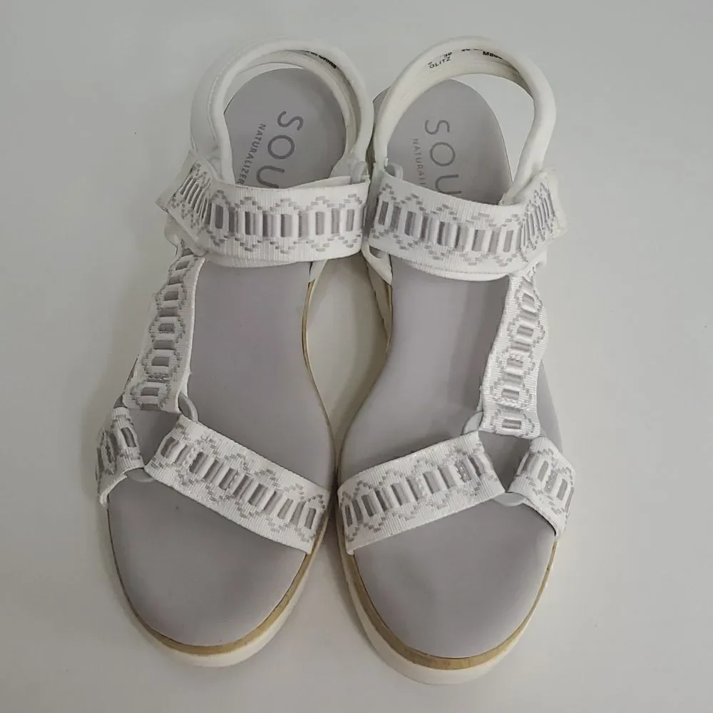 Soul Naturalizer Glitz Wedge Sandal White Grey Size 9M